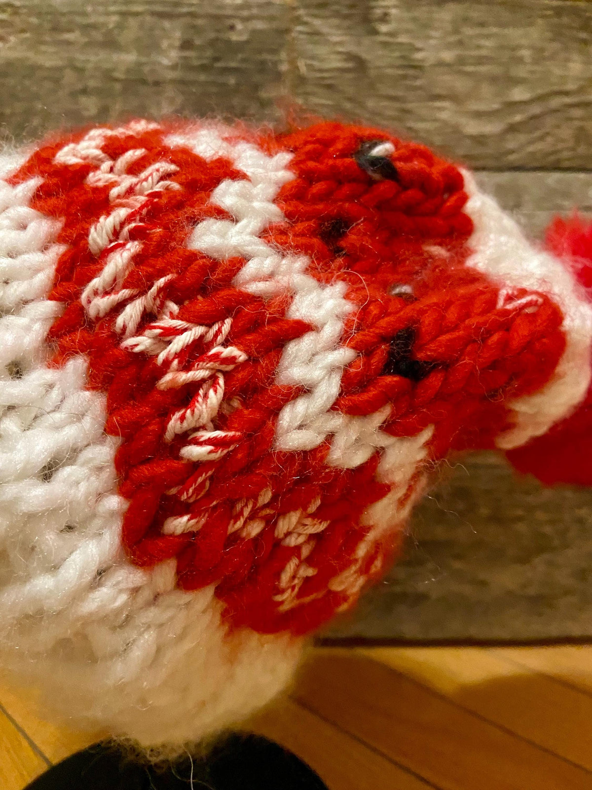 CHRISTMAS BERRY Hand Knit Beanie