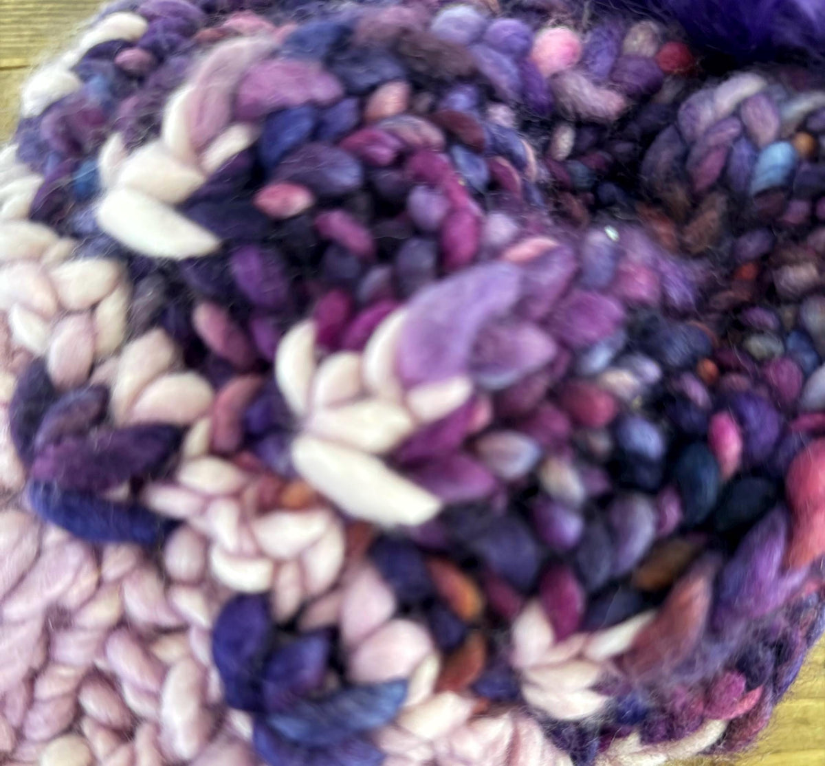 VOLIET Chunky Knit Beanie