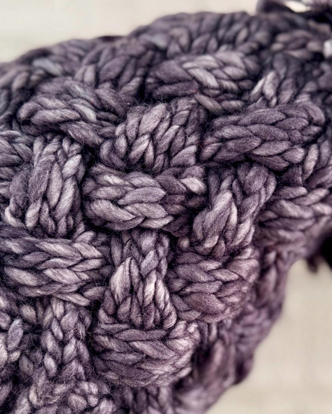 VINEBERRY Cable-Knit Beanie