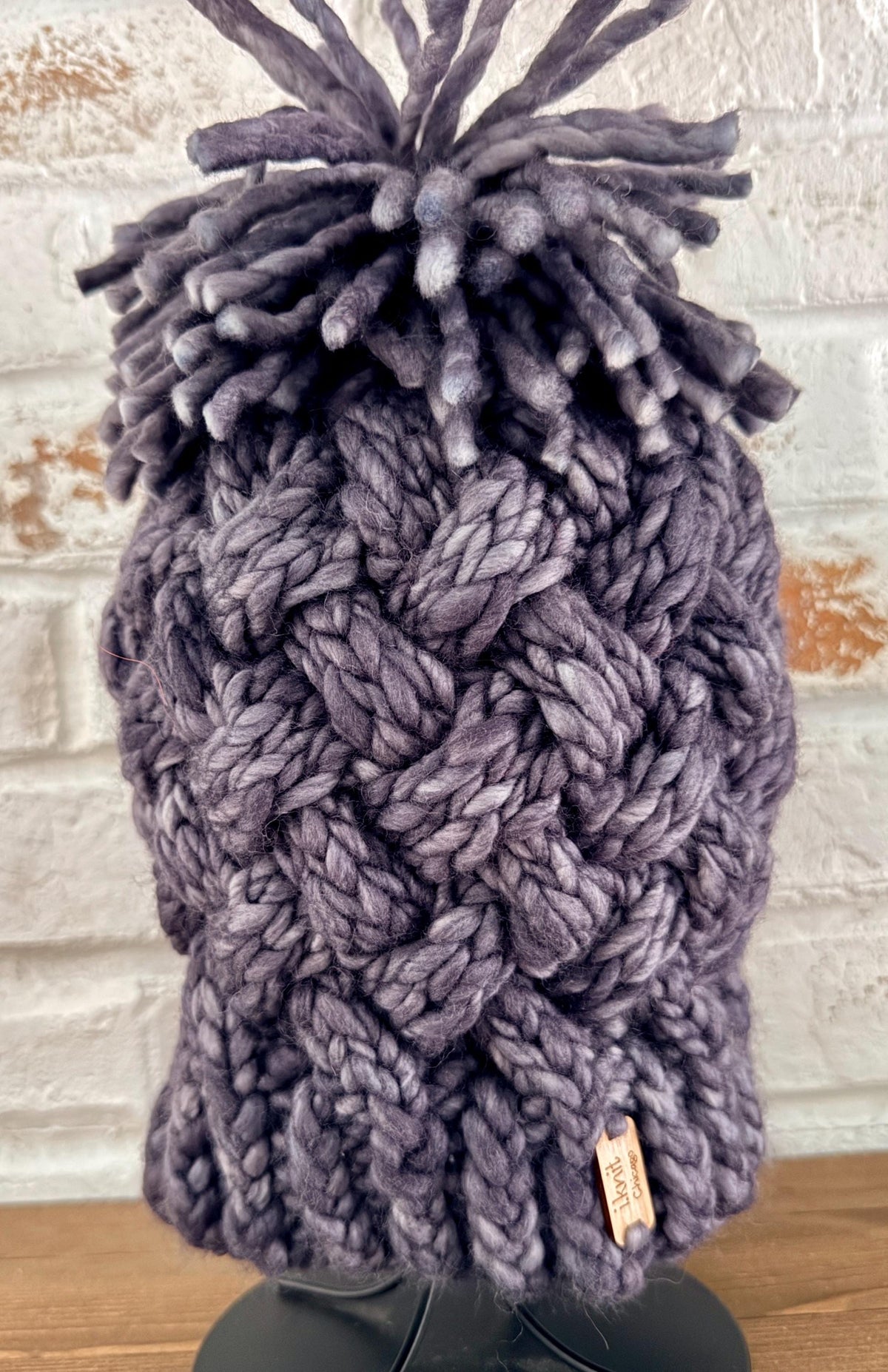 VINEBERRY Cable-Knit Beanie