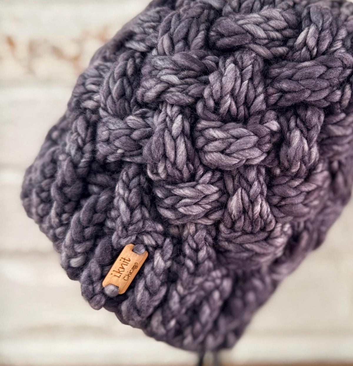 VINEBERRY Cable-Knit Beanie