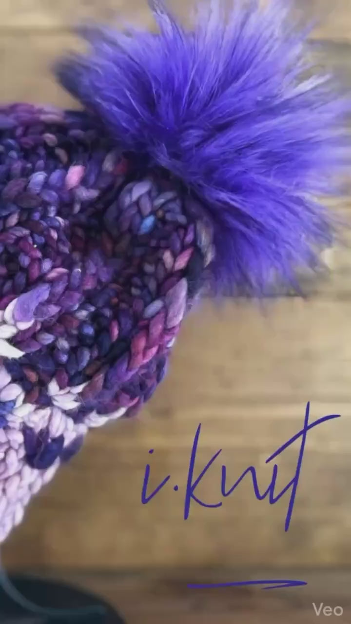 VOLIET Chunky Knit Beanie