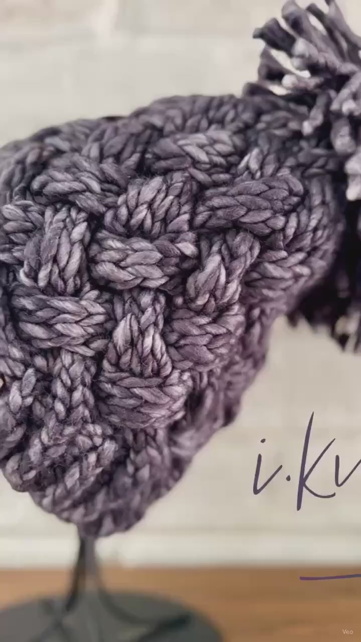 VINEBERRY Cable-Knit Beanie